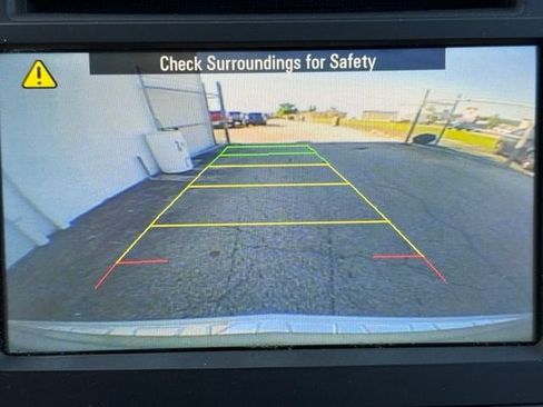 Used 2014 Chevrolet Traverse LTZ FWD image 7