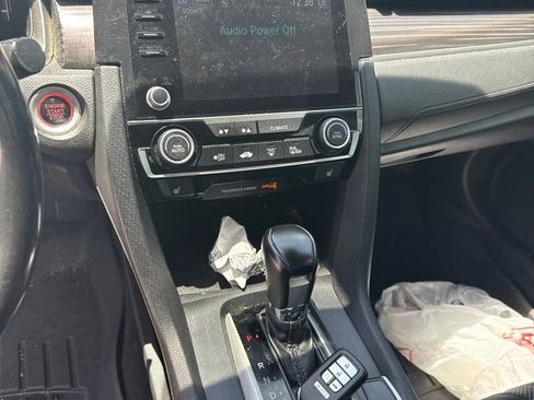 Used 2019 Honda Civic EX image 16