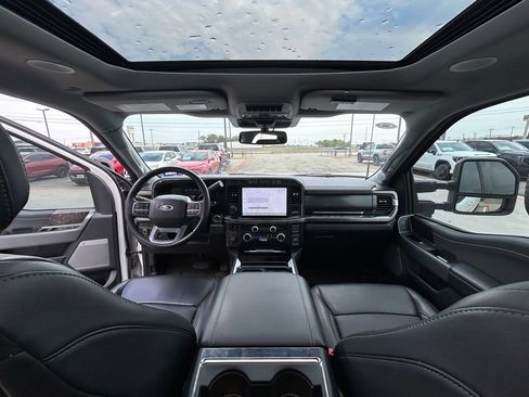 Used 2024 Ford F250 Lariat w/ Lariat Ultimate Package AWD/4WD image 9