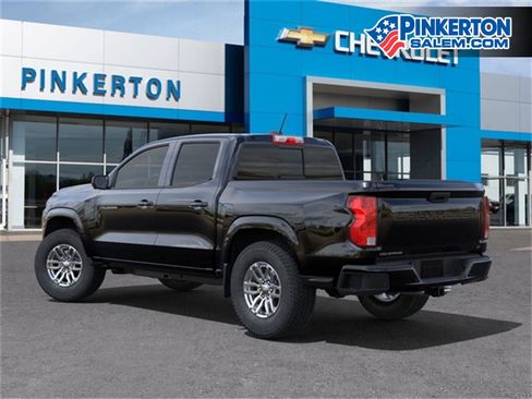 New 2024 Chevrolet Colorado LT w/ LT Convenience Package II image 4