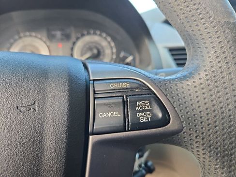 Used 2012 Honda Odyssey EX image 23