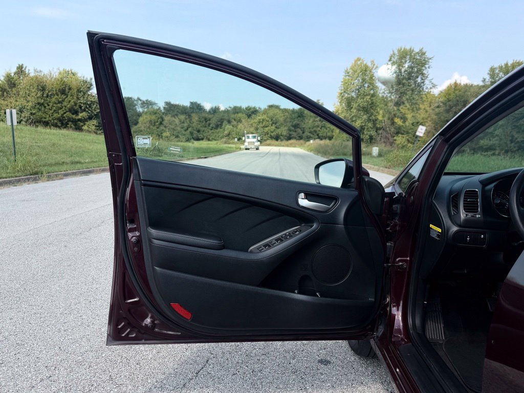 Used 2018 Kia Forte LX w/ LX Rear Camera Package FWD image 25
