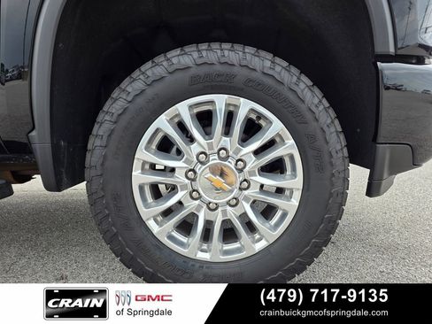 Used 2023 Chevrolet Silverado 3500 High Country w/ Z71 Off-Road Package AWD/4WD image 30