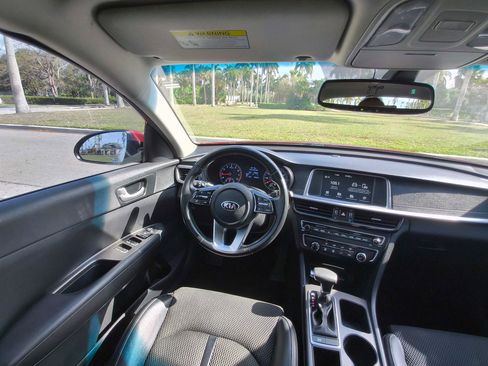 Used 2020 Kia Optima S FWD image 21