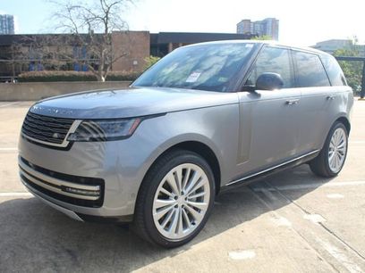 New 2025 Land Rover Range Rover SE