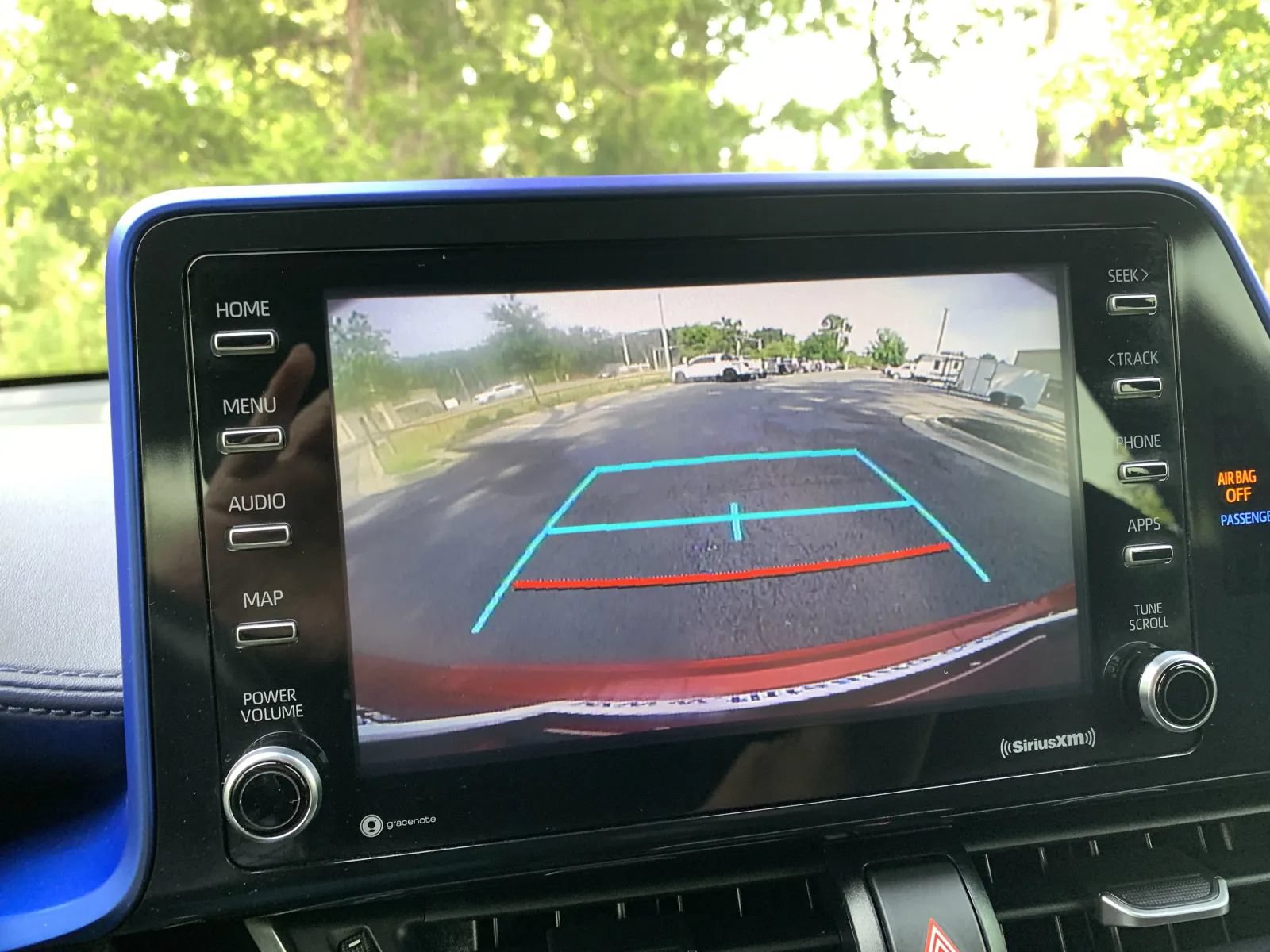 Used 2020 Toyota C-HR XLE FWD image 13