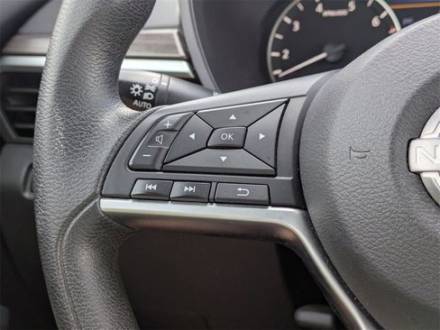 Used 2023 Nissan Altima 2.5 SV image 24