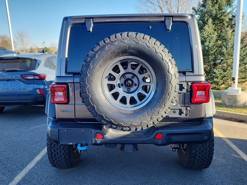 Used 2021 Jeep Wrangler Unlimited Rubicon w/ Steel Bumper Group image 5