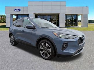 Certified 2025 Ford Escape Platinum video 2