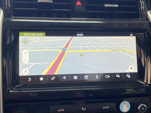 Used 2019 Land Rover Discovery HSE AWD/4WD image 29