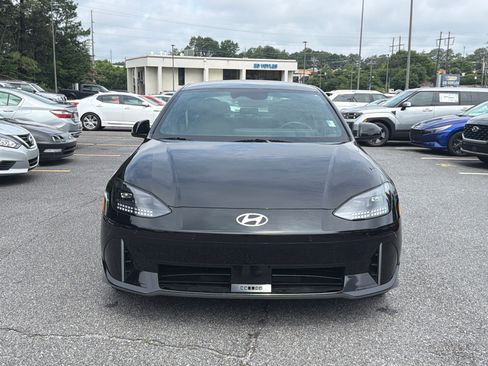 Used 2023 Hyundai Ioniq 6 SEL AWD/4WD image 2