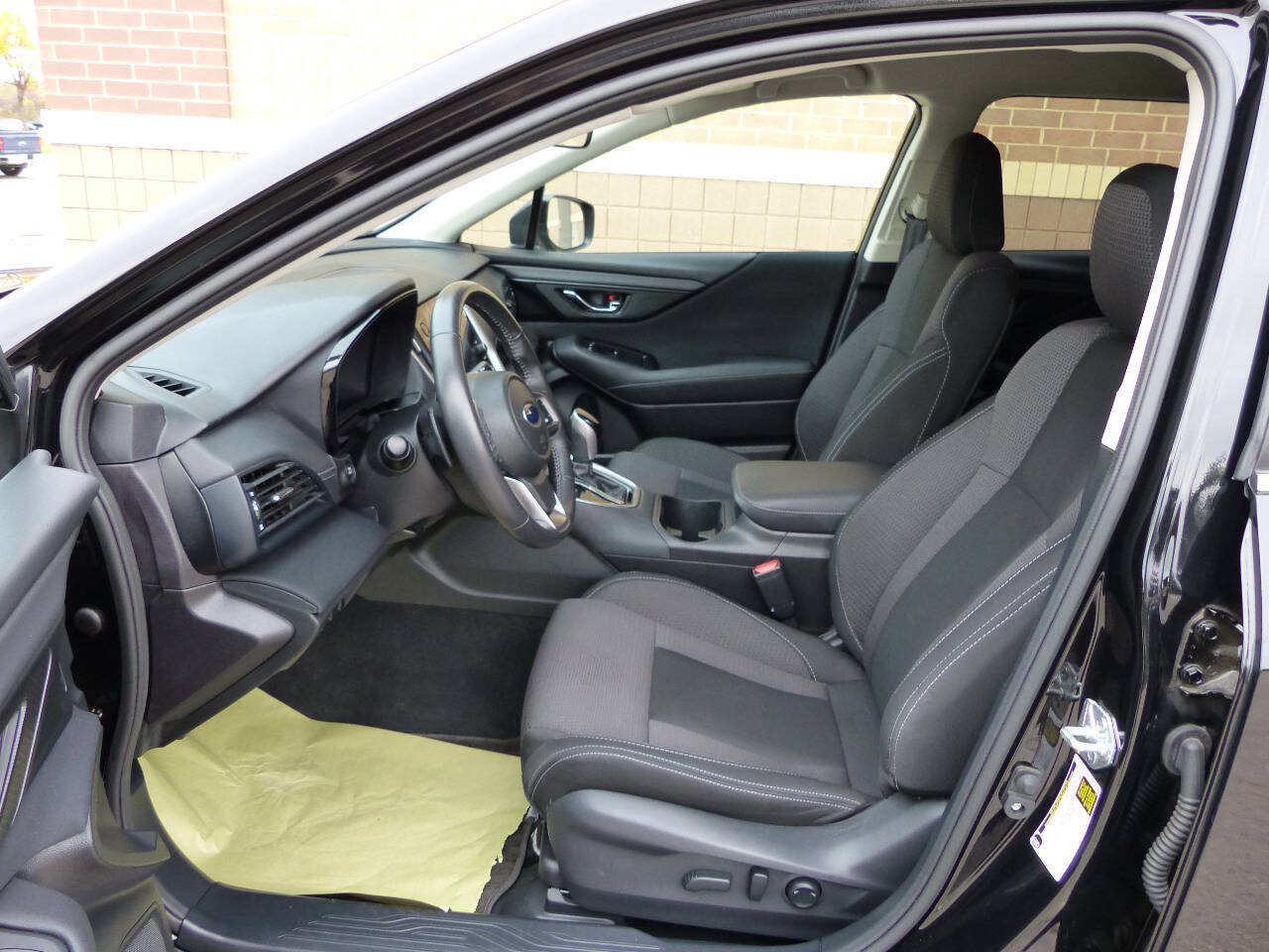 Used 2023 Subaru Outback Premium AWD/4WD image 21