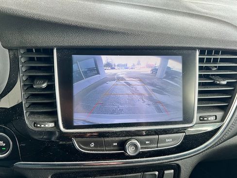 Used 2021 Buick Encore Preferred image 22