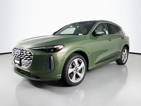 New 2025 Audi Q5 Prestige image 3