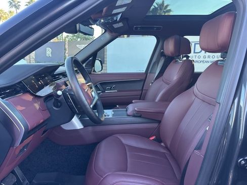 Used 2025 Land Rover Range Rover Long Wheelbase Autobiography image 10