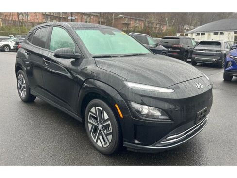 Used 2023 Hyundai Kona SEL w/ Cargo Package image 2
