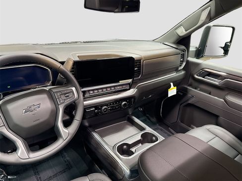 New 2026 Chevrolet Silverado 3500 LTZ w/ LTZ Plus Package image 25