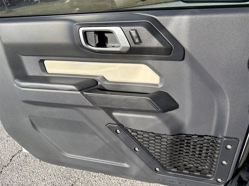 New 2025 Ford Bronco Base w/ Sasquatch Package image 15