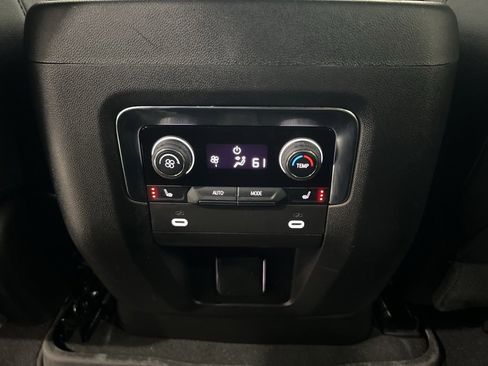 Used 2023 Chevrolet Suburban RST w/ Luxury Package image 21