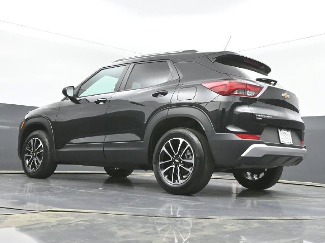Used 2025 Chevrolet TrailBlazer LT AWD/4WD image 42