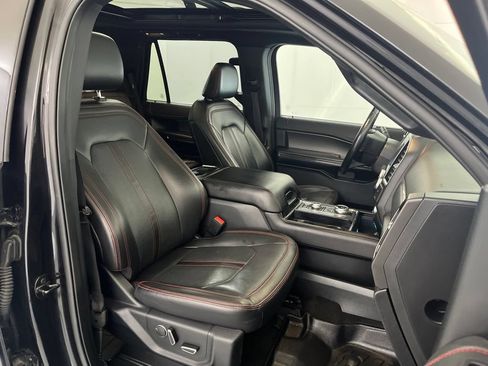 Used 2021 Ford Expedition Limited AWD/4WD image 23