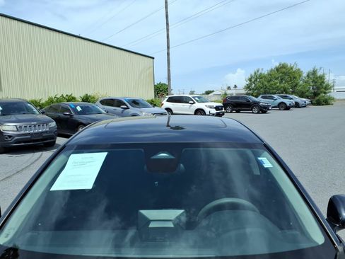 Used 2023 Honda Accord EX image 10