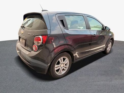 Used 2015 Chevrolet Sonic LT FWD image 3