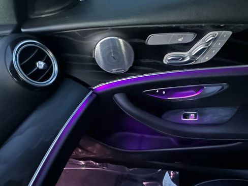 Used 2017 Mercedes-Benz E 300 4MATIC image 34