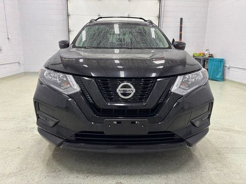Used 2018 Nissan Rogue SV AWD/4WD image 10