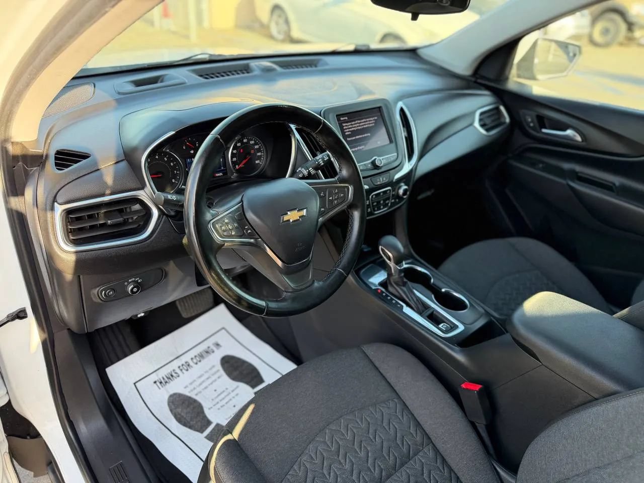 Used 2023 Chevrolet Equinox LT FWD image 23