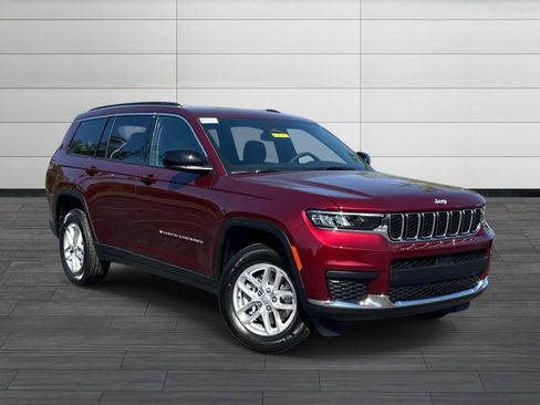 New 2026 Jeep Grand Cherokee L Laredo AWD/4WD image 1