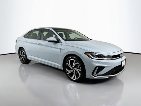 New 2026 Volkswagen Jetta SEL image 3