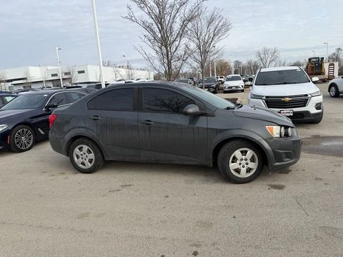 Used 2016 Chevrolet Sonic LS image 4