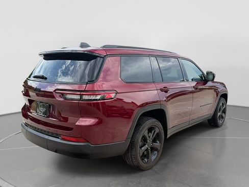 Used 2025 Jeep Grand Cherokee L Altitude AWD/4WD image 4
