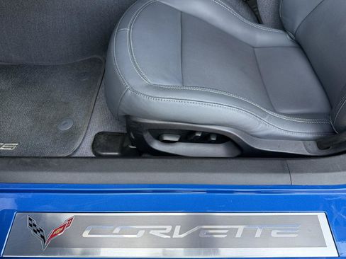 Used 2016 Chevrolet Corvette Z06 Coupe w/ 3LZ w/ 3LZ Preferred Equipment Group RWD image 13