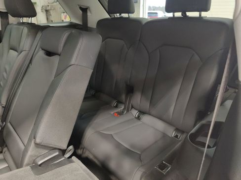 Used 2021 Audi Q7 2.0T Premium w/ Convenience Package image 38