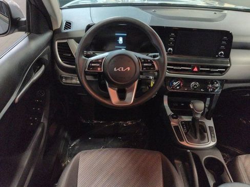 Used 2026 Kia Seltos LX FWD image 15