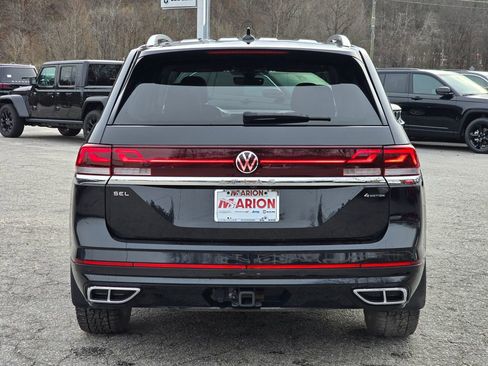 Used 2024 Volkswagen Atlas SEL Premium R-Line image 19