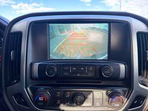 Used 2017 GMC Sierra 1500 SLE w/ SLE Value Package AWD/4WD image 16