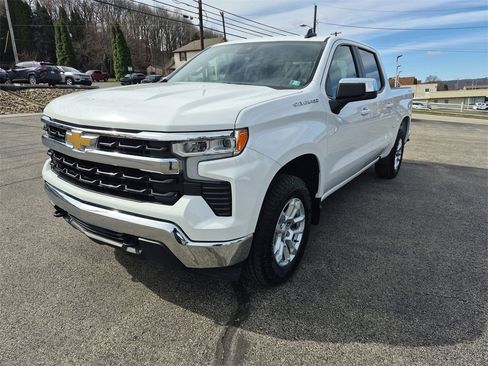 Used 2022 Chevrolet Silverado 1500 LT image 11