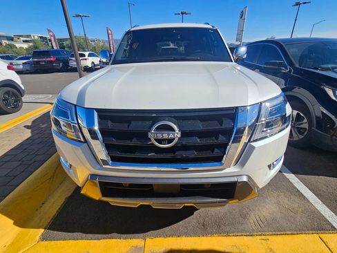 Used 2022 Nissan Armada Platinum w/ Captain's Chairs Package image 3