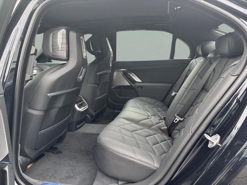 Used 2026 BMW 750e xDrive AWD/4WD image 13
