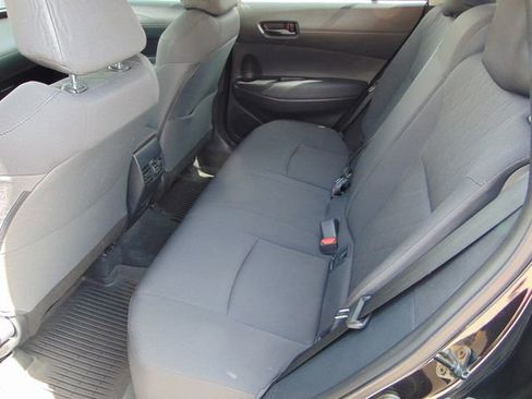 Used 2023 Toyota Corolla Cross LE FWD image 21