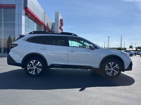 Used 2022 Subaru Outback Limited w/ Popular Package #2 AWD/4WD image 8