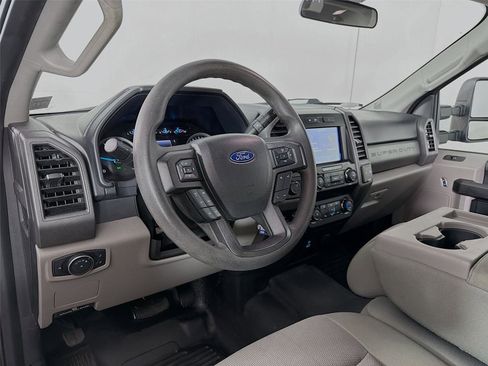 Used 2021 Ford F250 XL w/ STX Appearance Package AWD/4WD image 16