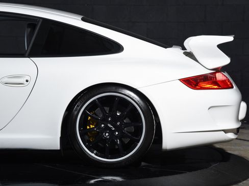Used 2007 Porsche 911 GT3 RWD image 34