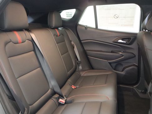 New 2026 Chevrolet Trax RS w/ Sunroof Package FWD image 22
