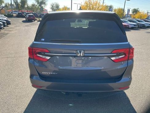 Certified 2024 Honda Odyssey EX-L image 9