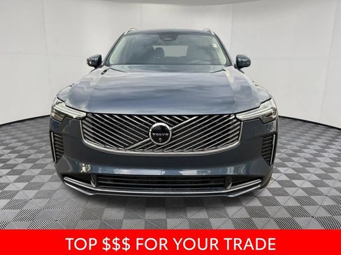 Used 2025 Volvo XC90 B6 Plus AWD/4WD image 2