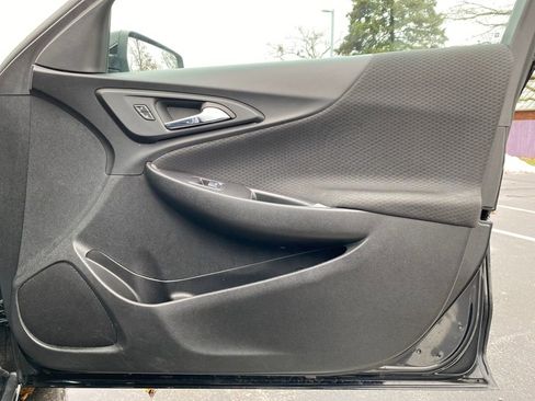 Used 2023 Chevrolet Malibu LT image 9